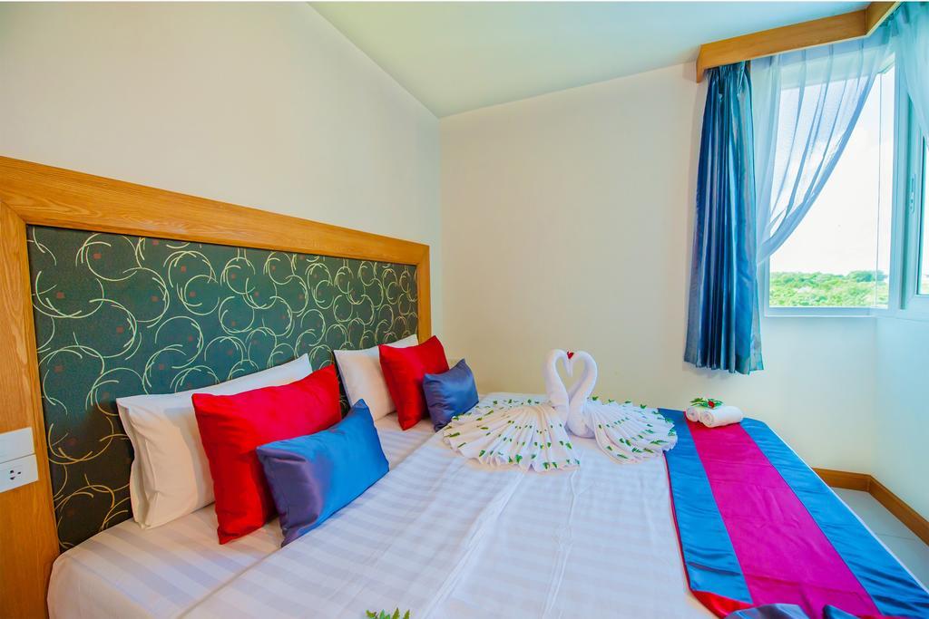 Grand Nai Harn Suites Rawai Εξωτερικό φωτογραφία