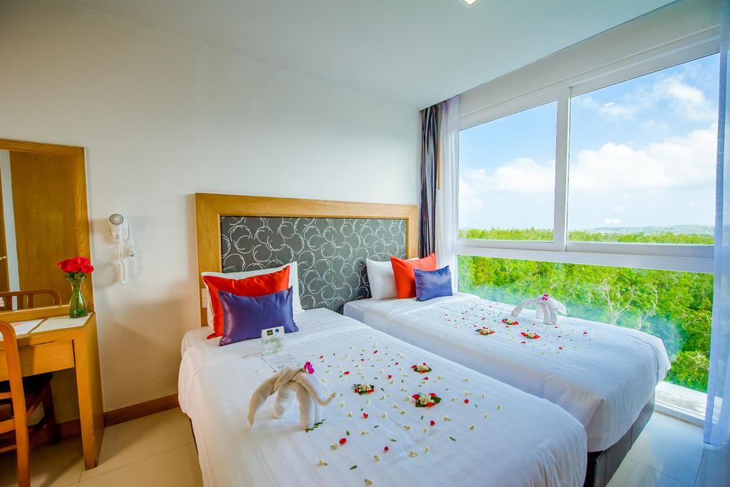 Grand Nai Harn Suites Rawai Εξωτερικό φωτογραφία